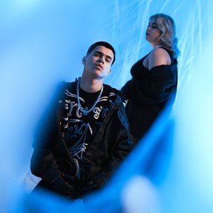 Cover image for Virheet (feat. Bee) by Hugo